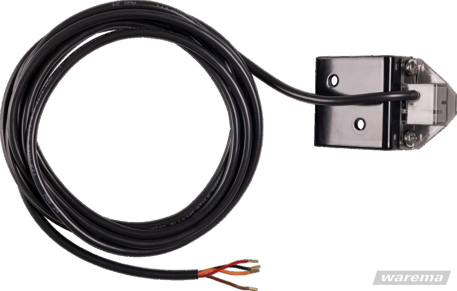 Der WAREMA Messwertgeber MWG Photo (180°) ist ein präziser Helligkeitssensor für die automatische Steuerung von Sonnenschutzsystemen wie Markisen, Raffstoren oder Rollläden. Mit seinem großzügigen Erfassungswinkel von 180° überwacht er gezielt eine Fassadenseite und überträgt die gemessenen Lichtwerte direkt an die angeschlossene Sonnenschutzzentrale.
Auf Basis der erfassten Daten werden die Sonnenschutzprodukte vollautomatisch entsprechend der eingestellten Sonnen- und Dämmerungswerte gesteuert. So profiti