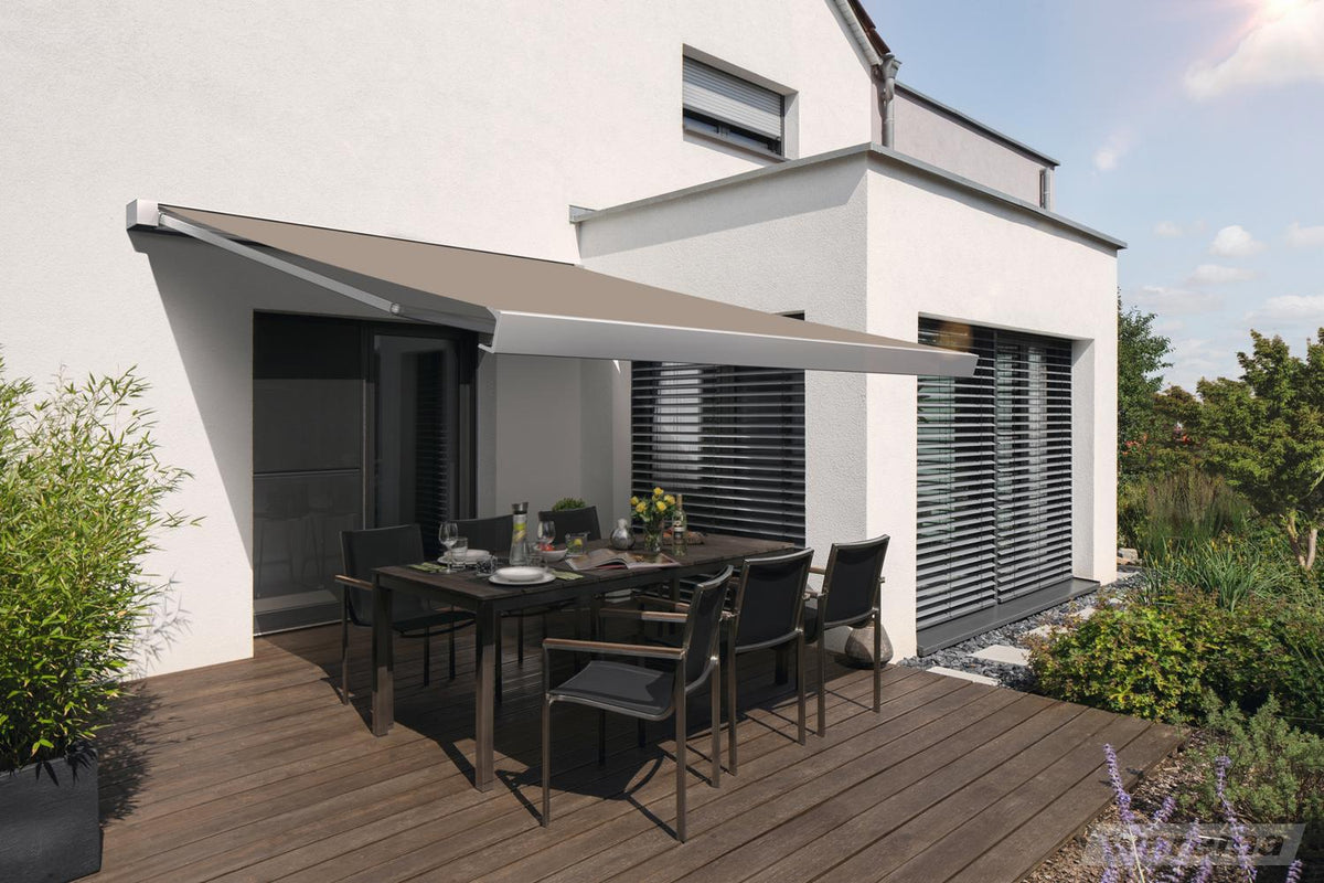 WAREMA Terrea K50 Kassettenmarkise – Nahaufnahme Eckdetail